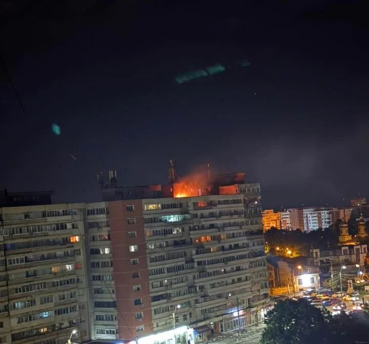 Dos heridos al impactar un dron ruso en un edificio en Rumanía