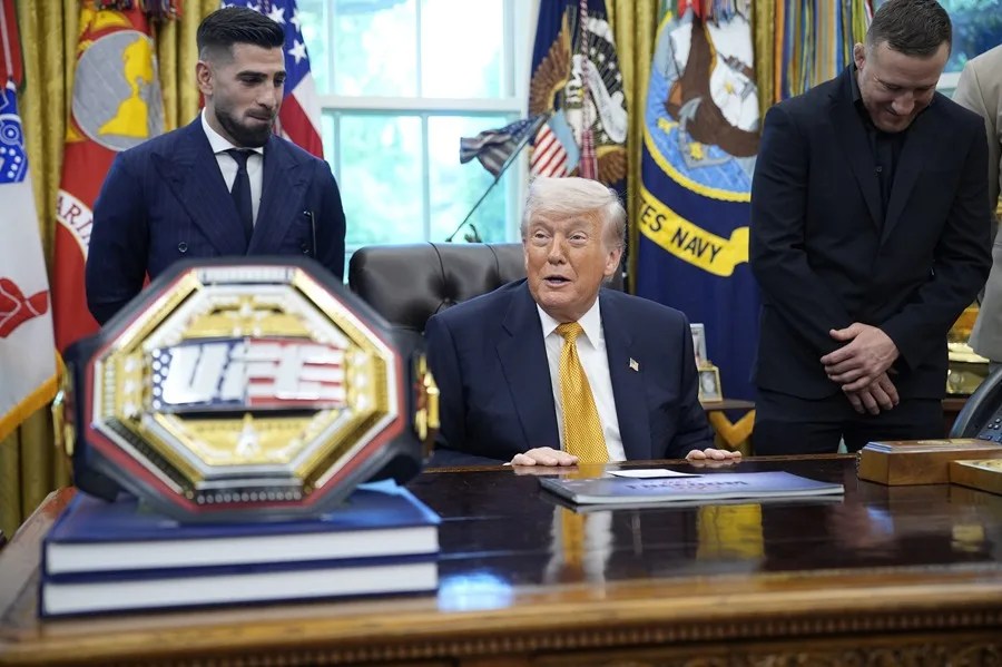 "Si no hace su trabajo contra las drogas, nosotros lo haremos", advierte Trump a México