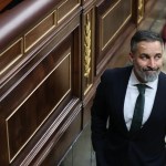 El presidente de Vox, Santiago Abascal, asiste al pleno del Congreso de los Diputados celebrado este martes en Madrid.