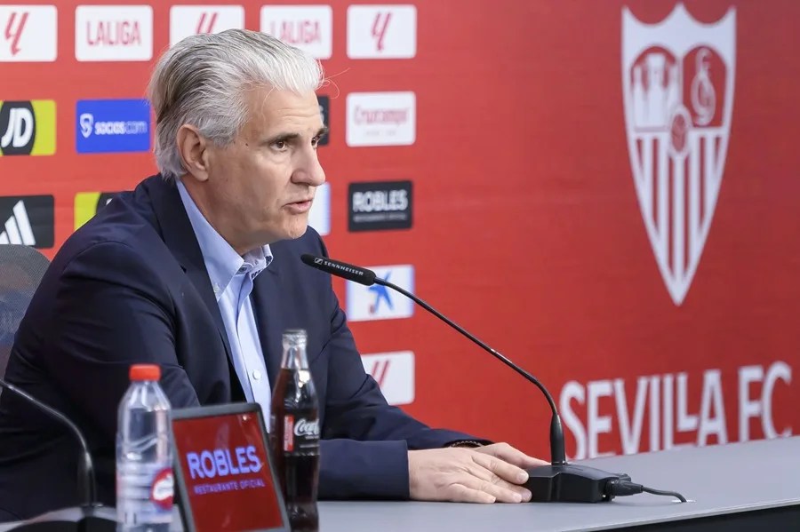 El director deportivo del Sevilla, Antonio Cordón