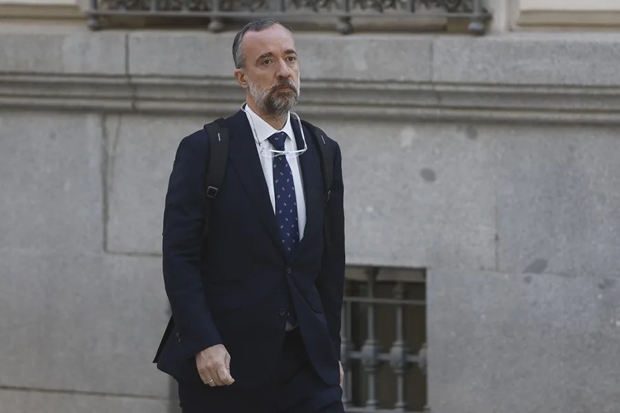 El ex número dos de Interior Francisco Martínez a su llegada este jueves a la Audiencia Nacional