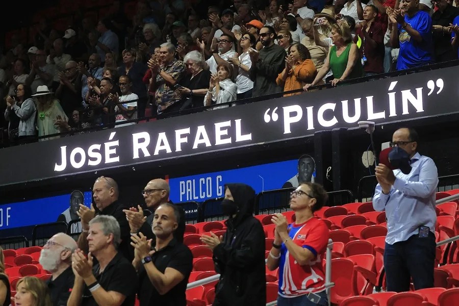 Puerto Rico despide al legendario 'Piculín' Ortiz