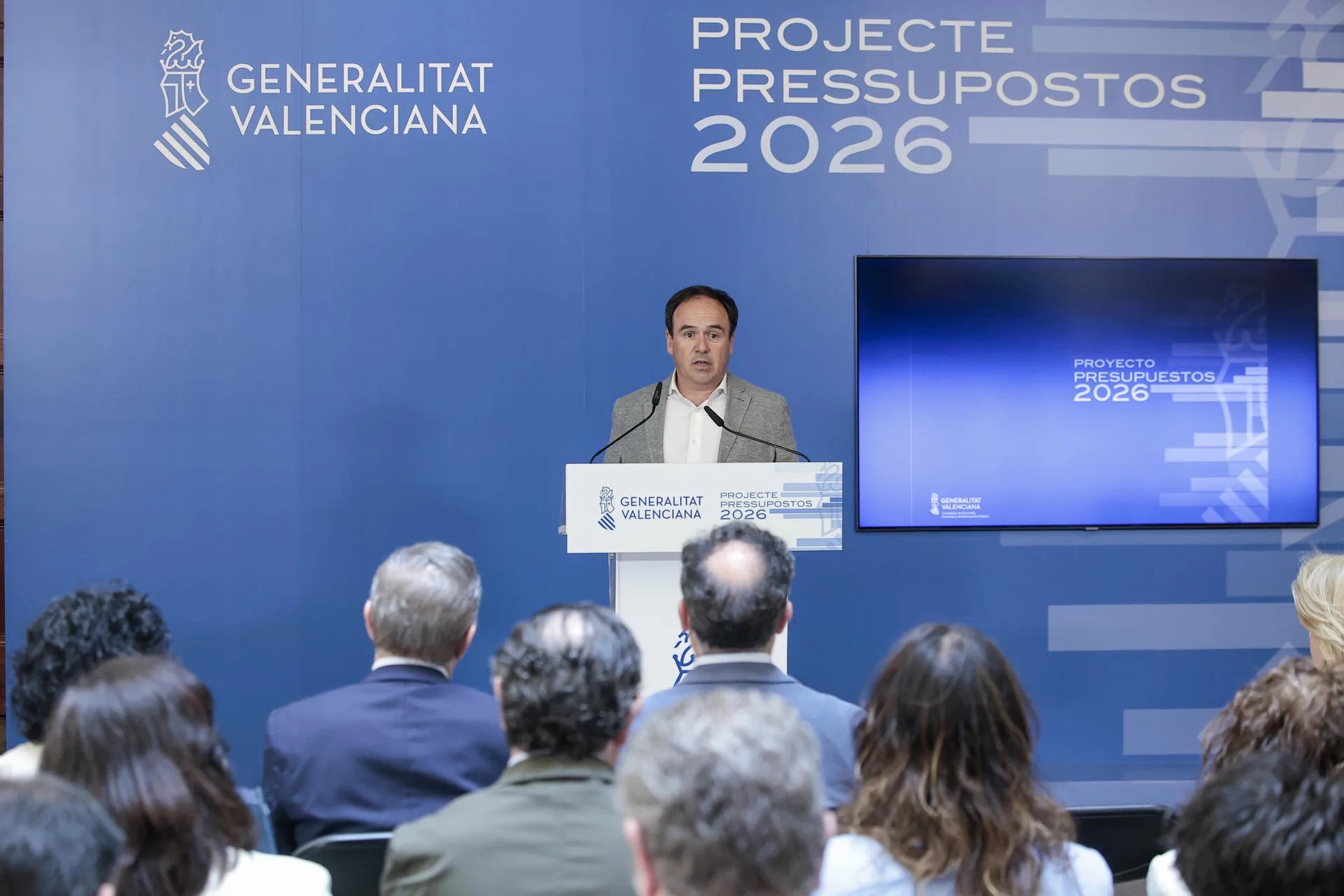 GRAFCVA4243. VALENCIA, 29/05/2026.- El presidente de la Generalitat, Juanfran Pérez Llorca, durante su comparecencia en el Palau de la Generalitat, tras el pleno del Consell que ha aprobado el proyecto de ley de Presupuestos, que ya ha sido entregado en Les Corts Valencianes para el inicio de su tramitación parlamentaria. EFE/Biel Aliño