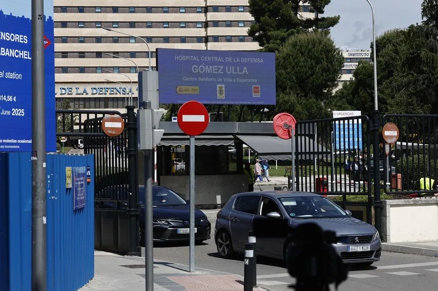Vista exterior del Hospital Gómez Ulla de Madrid este lunes.