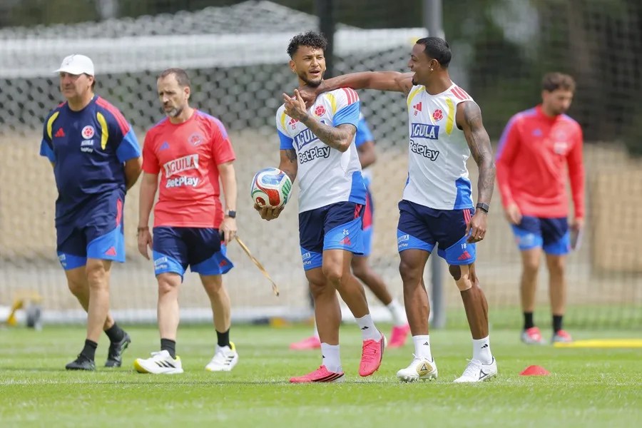 Con plantel completo, Colombia se alista para su debut mundialista en Ciudad de México