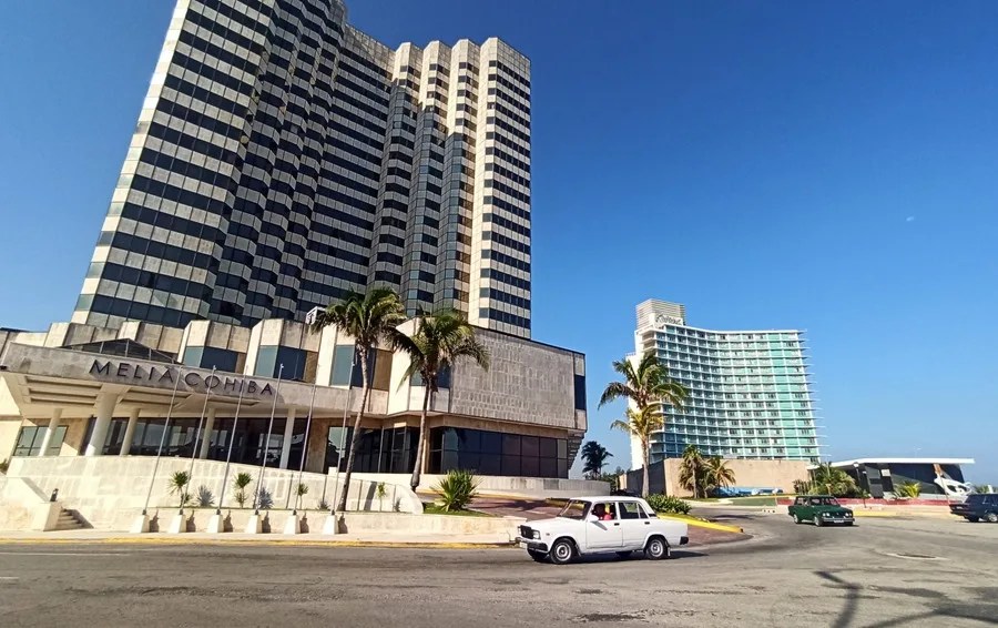 Imagen de archivo de un hotel en La Habana. EFE/Ernesto Mastrascusa