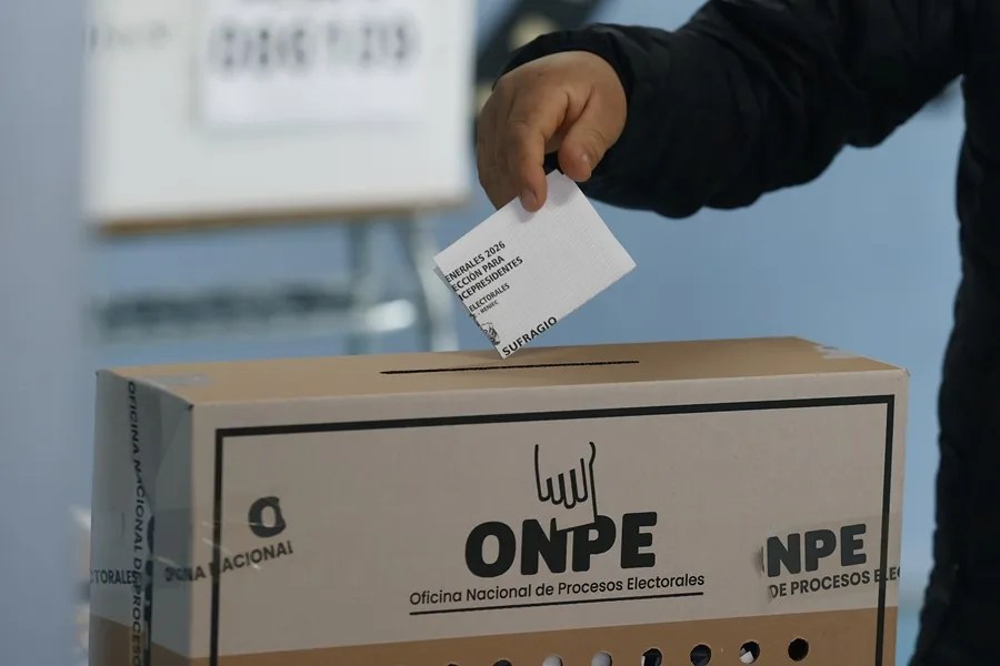 Los votos de las comunidades alejadas y del extranjero revelarán el próximo presidente de Perú