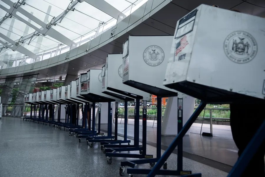 Ávila Chevalier vence y deja sin reelección a Adriano Espaillat en las primarias de Nueva York