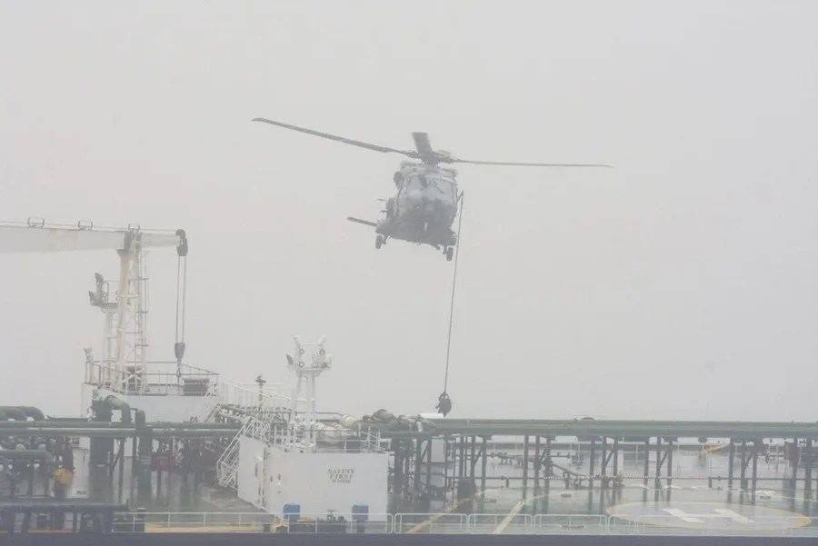 Francia intercepta un nuevo petrolero ruso