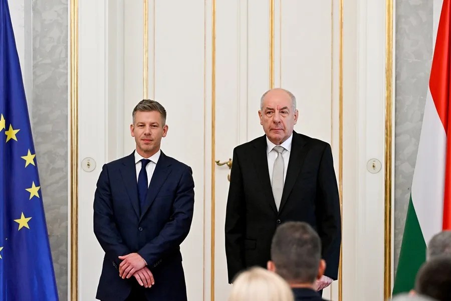El Gobierno húngaro inicia un procedimiento para destituir al presidente del país