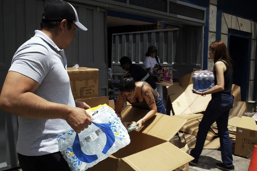 Venezolanos en Honduras recolectan ayuda para sus compatriotas damnificados por los terremotos