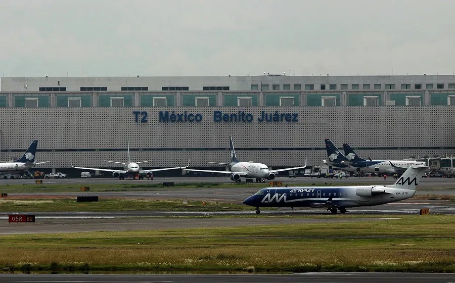 Fotografía de archivo que muestra la terminal 2 del Aeropuerto Internacional ,en Ciudad de México (México). EFE/ Sáshenka Gutiérrez