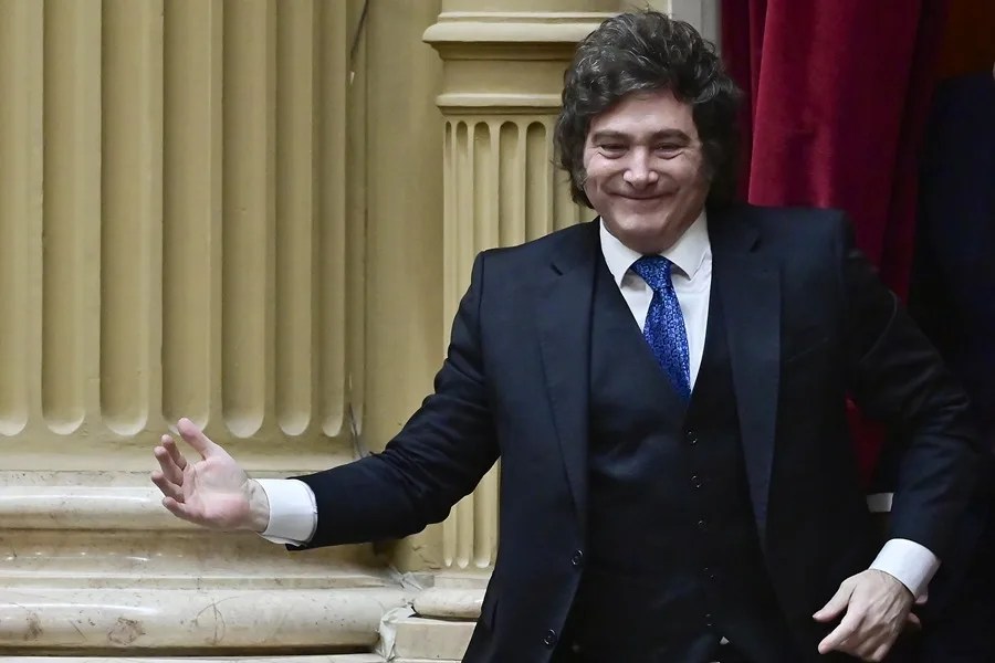 Milei nombra al economista Adrián Ravier como nuevo portavoz del Gobierno argentino