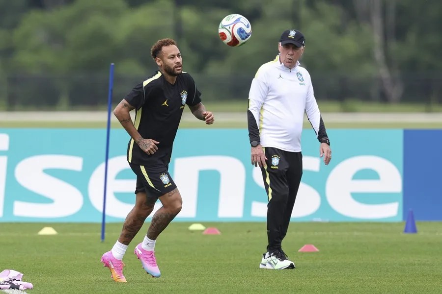 Neymar no descansa y acelera su preparación para el partido entre Brasil y Escocia