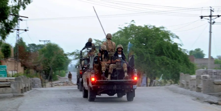 Afganistán reivindica ataques contra bases del Estado Islámico en Pakistán