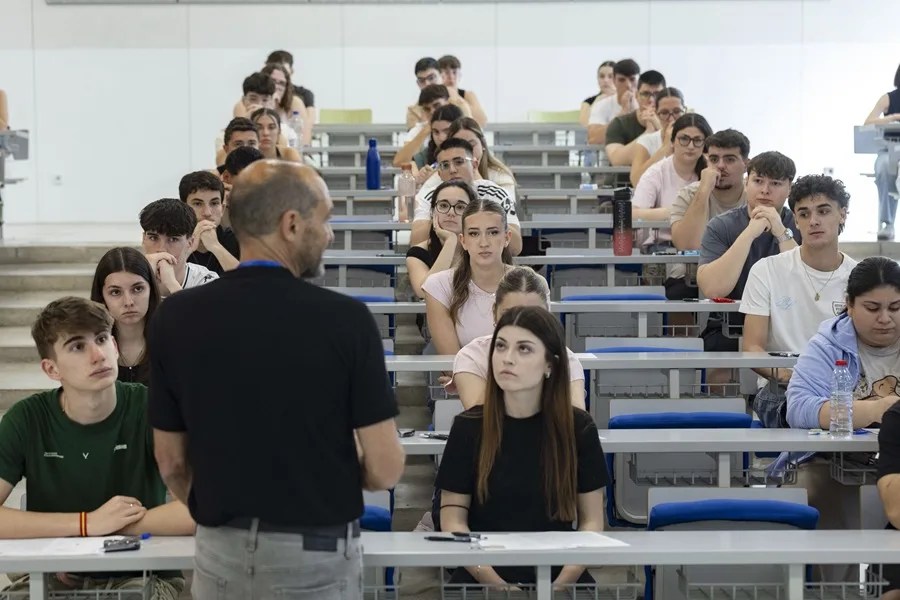 NUEVA PAU APROBADOS NOTAS