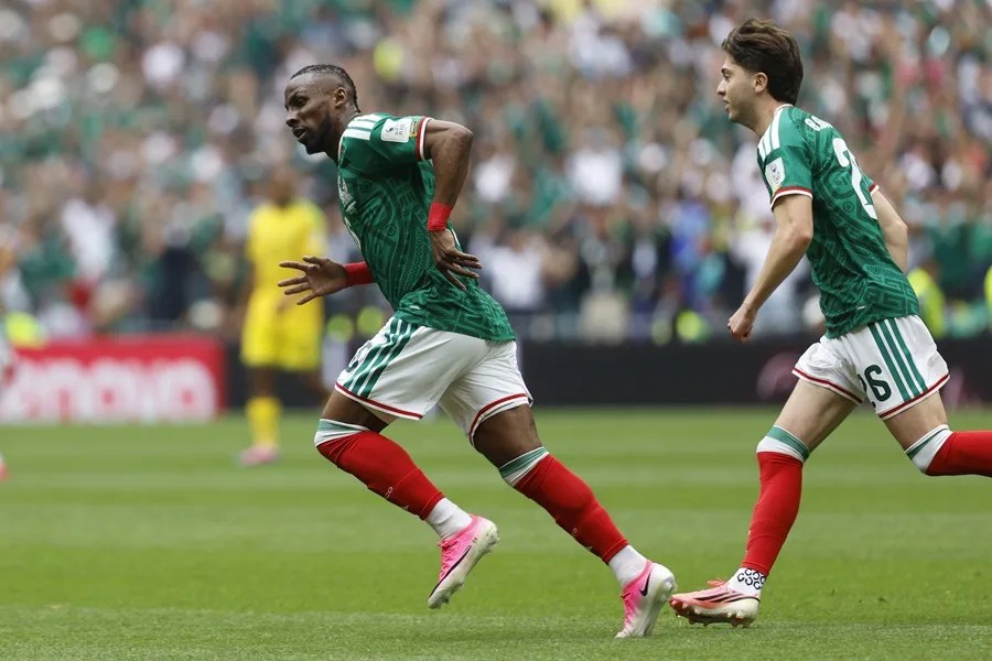 México rompe la maldición ante Sudáfrica en el estreno en el Mundial