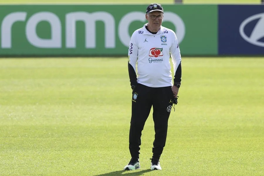 Ancelotti comunicó a los jugadores el once ante Marruecos poco antes del partido