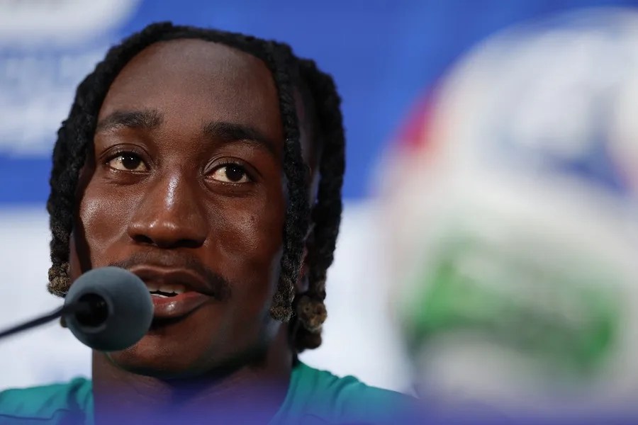 Yan Diomandé: "Mi sueño es llevar la camiseta de mi país, lo demás lo lleva mi agente"