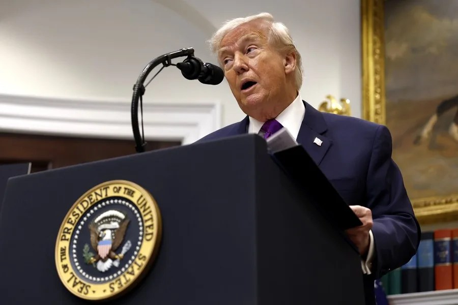 Trump dice que los ataques de Irán a Israel "no ayudarán a las negociaciones"