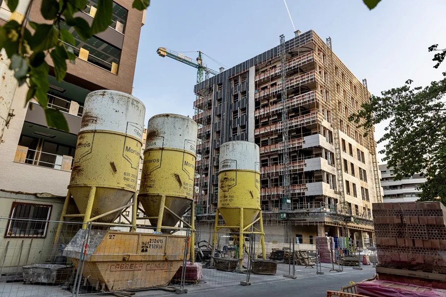Bloques de pisos en construcción.