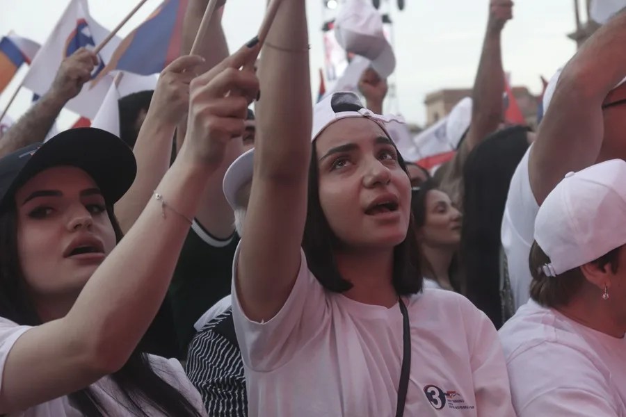 Imagen de una manifestación en Erevan.