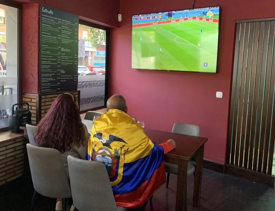 BARES MUNDIAL FUTBOL