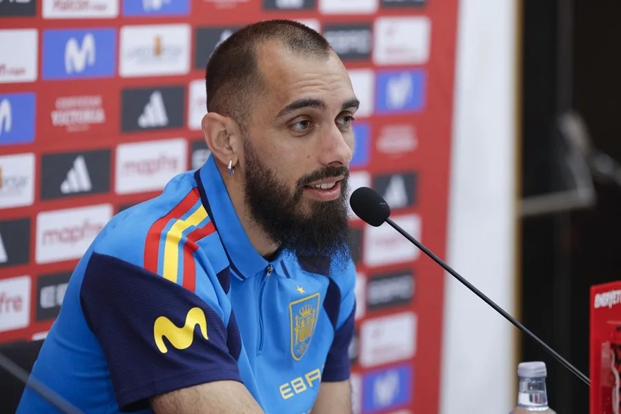 El delantero de la selección española Borja Iglesias durante la rueda de prensa posterior al entrenamiento