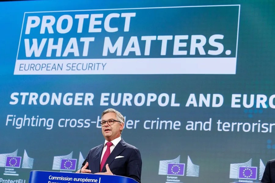 El comisario europeo de Asuntos de Interior y Migración, Magnus Brunner