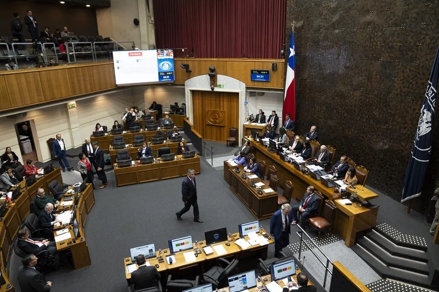 La megarreforma de Kast sortea una votación clave en el Senado y será discutida en detalle