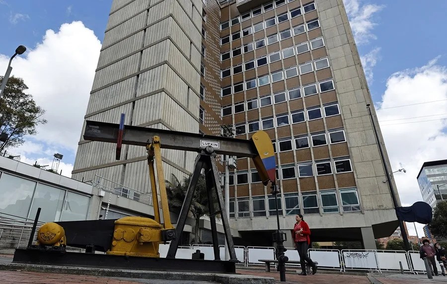 Mejorar el desempeño económico de Colombia, uno de los mayores retos de Abelardo De la Espriella