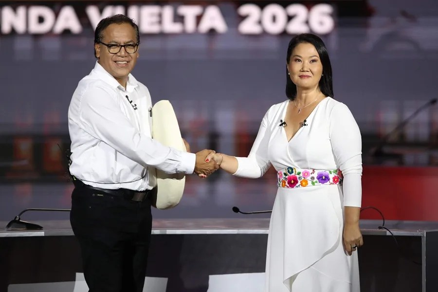 Perú entra en la última semana electoral con la prohibición de la difusión de encuestas
