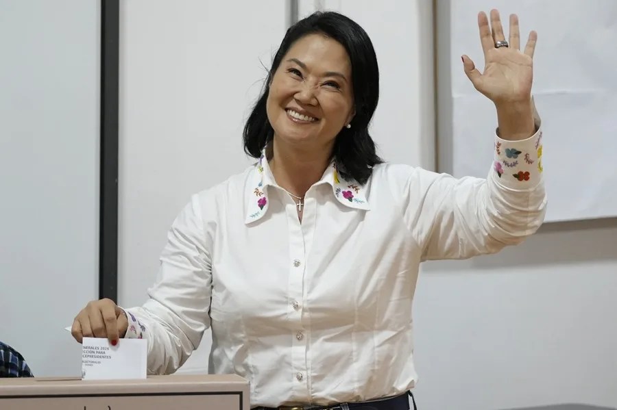 Fujimori asegura que "en Colombia y en Perú se deben respetar los resultados electorales"
