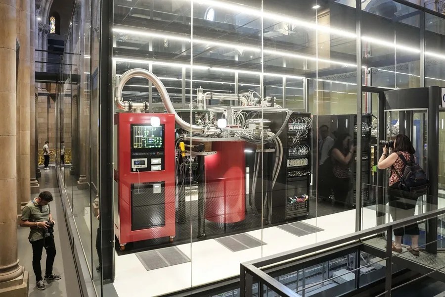 PROYECTO ESPAÑOL GIGAFACTORIA IA