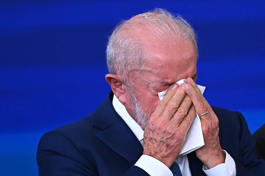 Lula termina su última sesión de radioterapia tras un cáncer de piel: "estoy feliz"