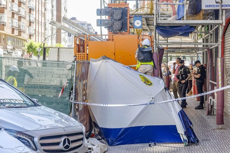 Un hombre de 85 años ha muerto este martes en Burgos capital aplastado por el montacargas de unas obras