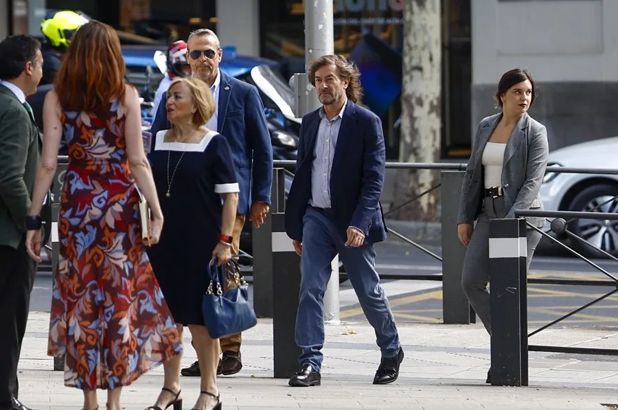 El juez que lleva el caso Leire Díez, Santiago Pedraz, a su llegada este jueves la Audiencia Nacional