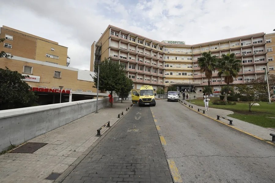 Fachada del hospital Virgen del Rocío de Sevilla