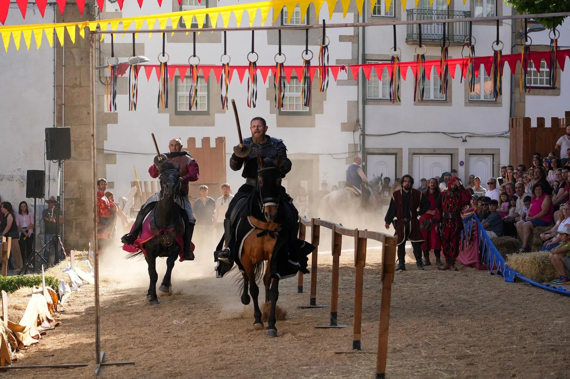 Imagen de archivo de la feria medieval de Pinhel, que se celebra cada primer fin de semana de junio y es una de las ferias medievales con más arraigo y tradición de la frontera hispanolusa. EFE/CÁMARA MUNICIPAL DE PINHEL/CEDIDA/CRÉDITO OBLIGATORIO