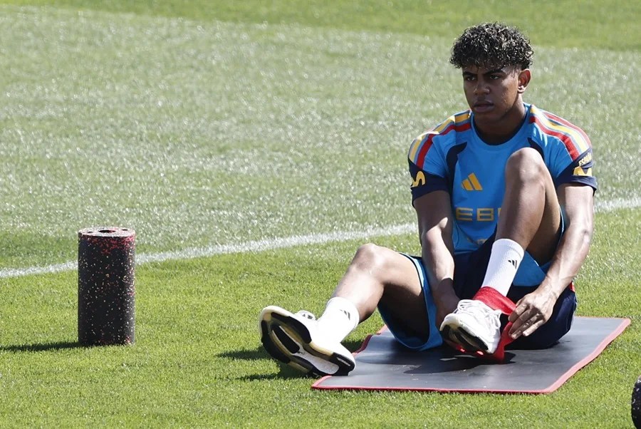 Lamine Yamal, durante un entrenamiento de la selección española