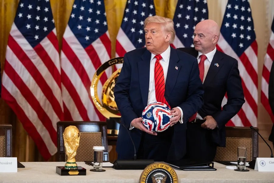 Casa Blanca defiende la llamada de Trump a Infantino sobre Balogun: "Se logró lo correcto"