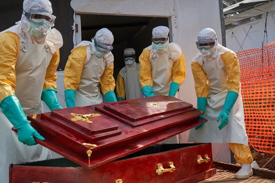 La RD del Congo roza los 1.000 muertos por el brote de ébola