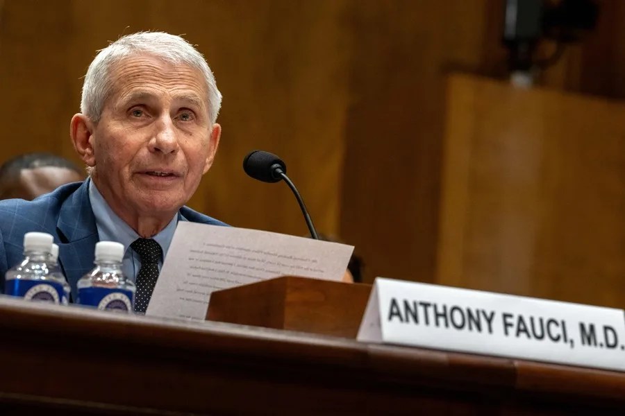 Fauci se niega en el Senado de EEUU a responder preguntas sobre los orígenes de la covid