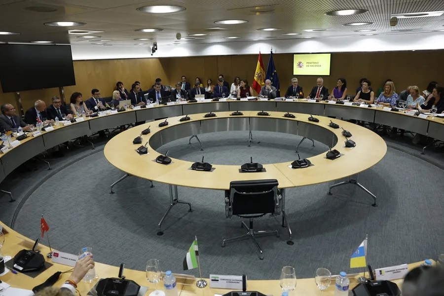 HACIENDA DEFICIT AUTONOMIAS