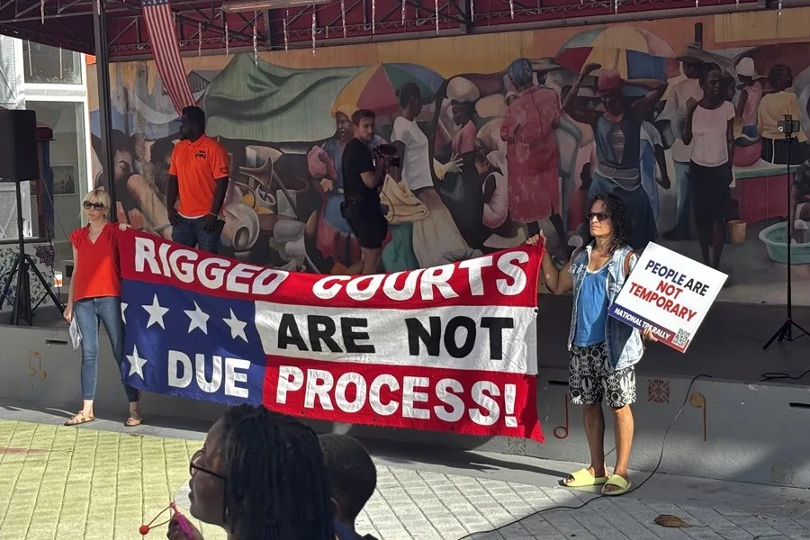 "Olvidan lo que hicimos por EE.UU.", dicen haitianos en Miami atemorizados por el fin del TPS