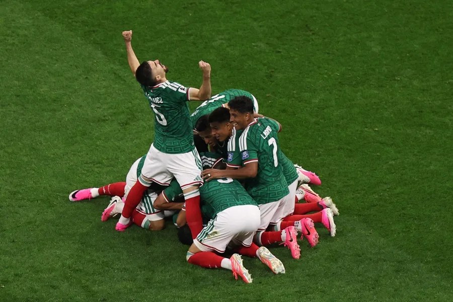 México vence 2-0 a Ecuador y espera en octavos del Mundial a Inglaterra o República Democrática del Congo