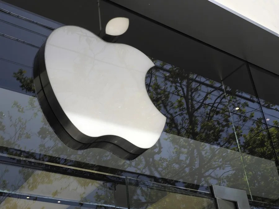 Apple destrona momentáneamente a Nvidia como la empresa más valiosa del mundo