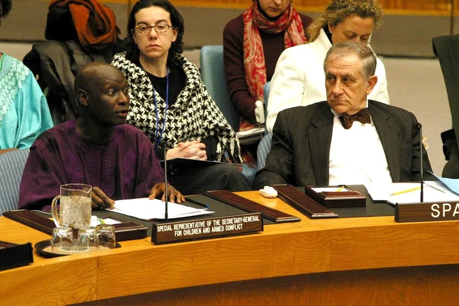 Foto de archivo del abogado ugandés, exaspirante presidencial de la oposición (2011) y ex alto funcionario de las Naciones Unidas Olara Otunnu, nominado como candidato en la carrera para suceder a António Guterres como secretario general de la ONU.