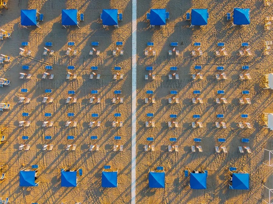 Playas públicas de uso privado en Europa