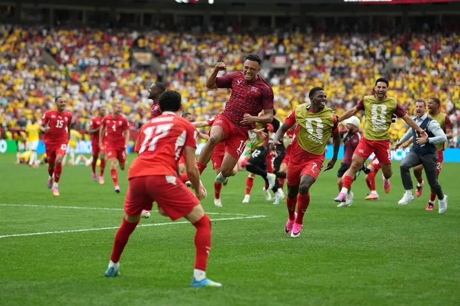 Suiza vence a Colombia en los penaltis y cita a Argentina en cuartos en el Mundial